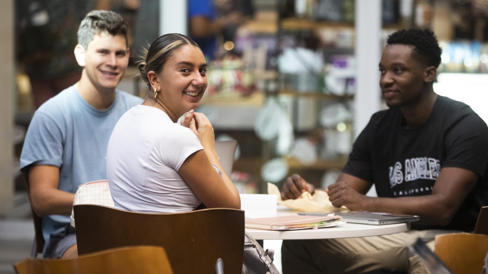 8 Reasons Why Meeting With Your Advisor Is Crucial To Academic Success 8-reasons-why-meeting-with-your-advisor-is-crucial-to-academic-success