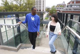 Students walking at Gatton Student Center